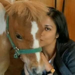 Meet your Posher, Amina